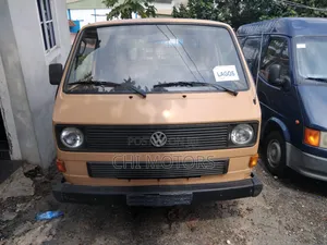 Volkswagen Transporter 2000 Brown