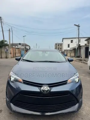 Toyota Corolla LE ECO w/Package 1 4dr Sedan (1.8L 4cyl CVT) 2017 Gray