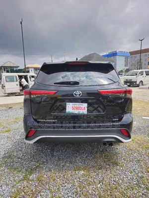 Toyota Highlander XSE 2022 Black