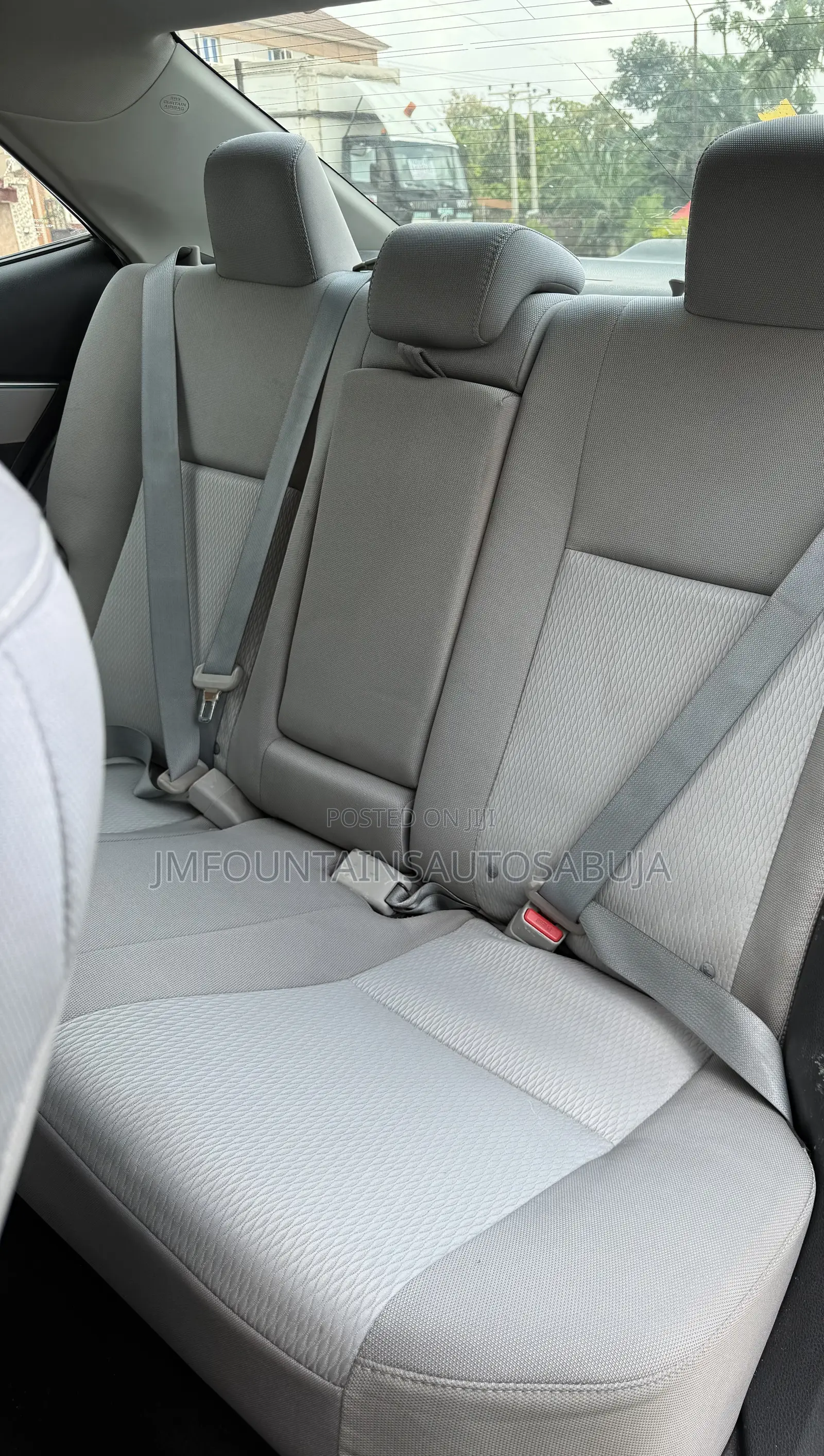 Toyota Corolla LE 4dr Sedan (1.8L 4cyl CVT) 2016 Gray