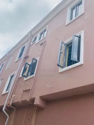 3bdrm Apartment in Bornuway, Alagomeji for rent