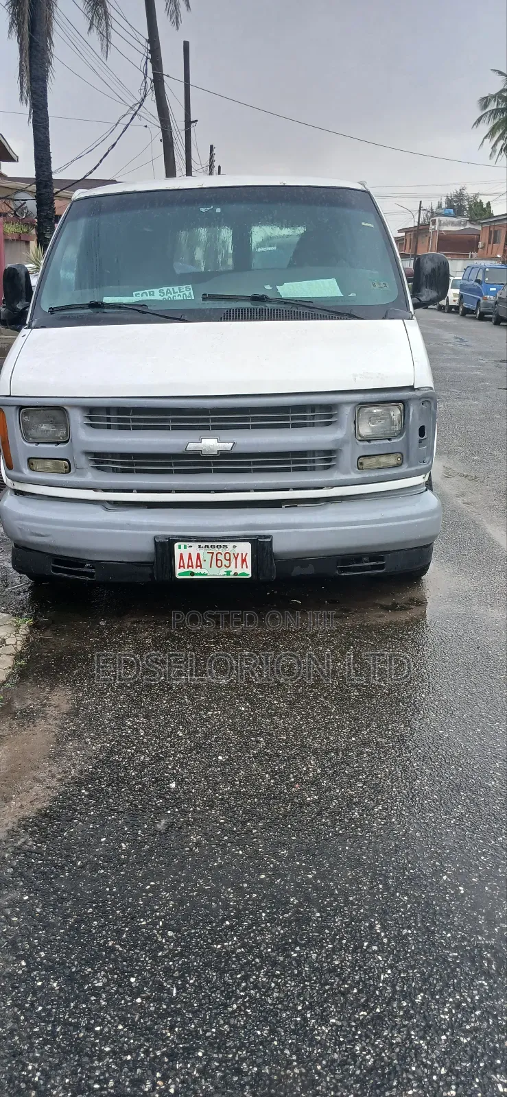 Chevrolet Bus