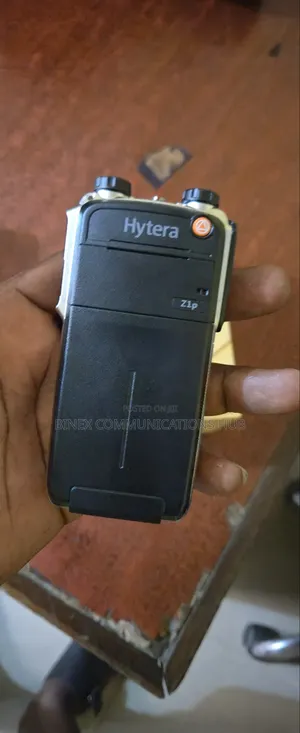 Hytera Z1p Tetra Uhf 380-430mhz Radio