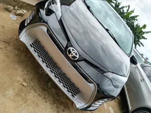 Toyota Corolla LE Premium 4dr Sedan (1.8L 4cyl CVT) 2015 Black