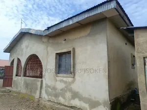 4bdrm Bungalow in Kuje Town,Near The for sale