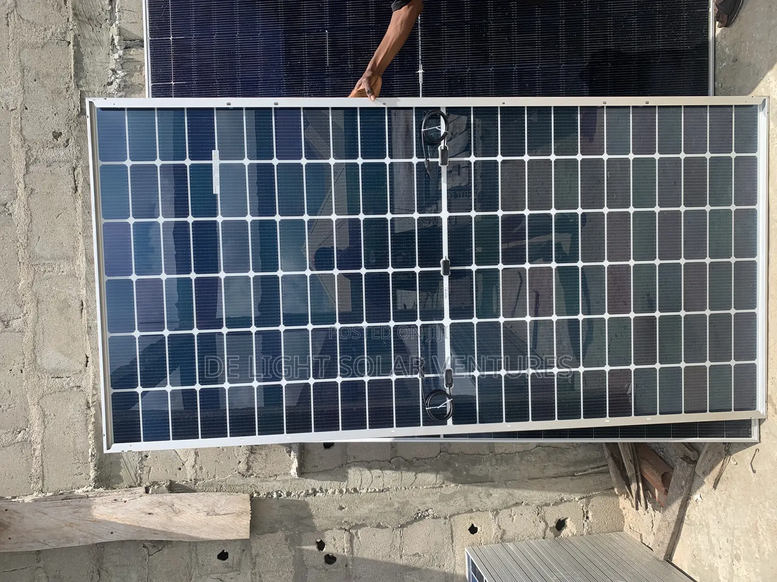 585watts Canadian Mono Panel