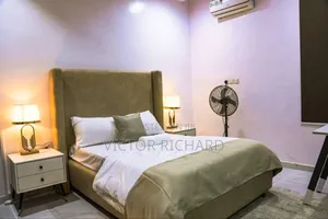 2 Bed 3 Bath