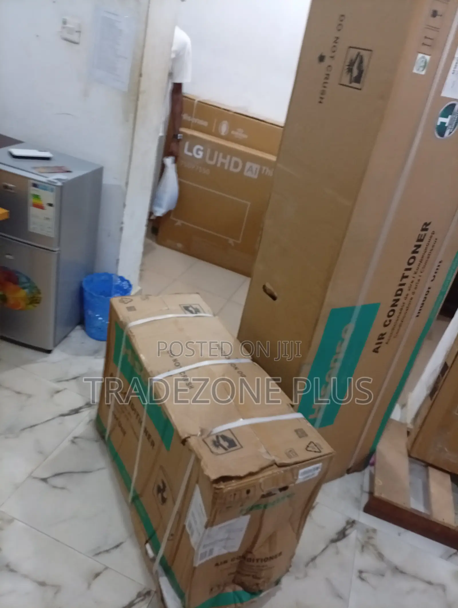 Master Room Hisense 2 Ton Ac