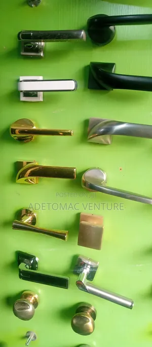 Lock Set and Handle