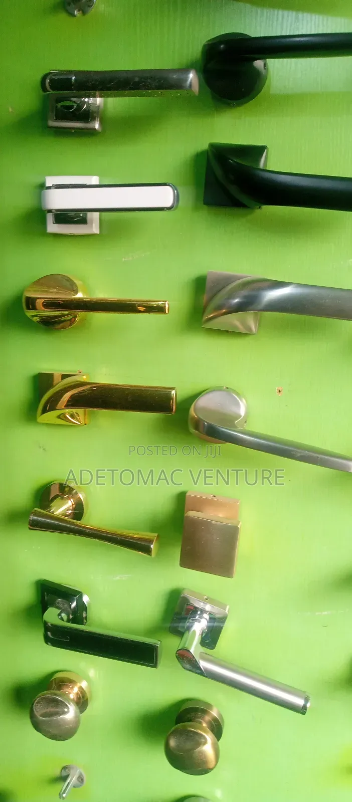 Lock Set and Handle