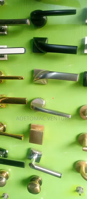 Lock Set and Handle