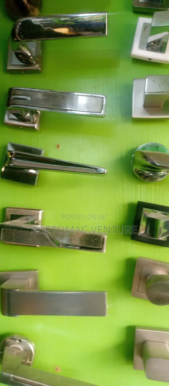 Lock Set and Handle