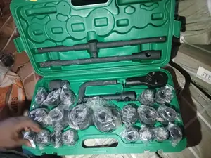 Set of Socket