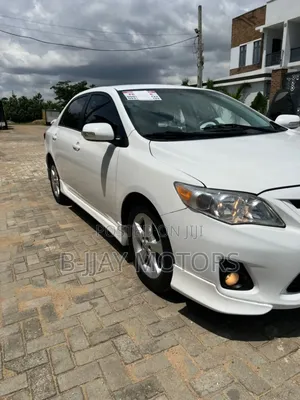 Toyota Corolla S 4dr Sedan (1.8L 4cyl 4A) 2011 White