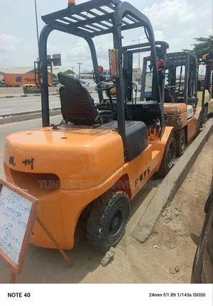 3tons Hangcha Forklift Available for Sale