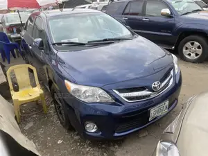 Toyota Corolla S 4dr Sedan (1.8L 4cyl 4A) 2013 Blue