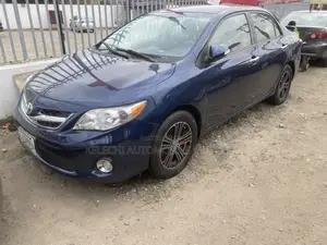Toyota Corolla S 4dr Sedan (1.8L 4cyl 4A) 2013 Blue