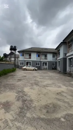 10bdrm Duplex in Eliozu  Port for sale