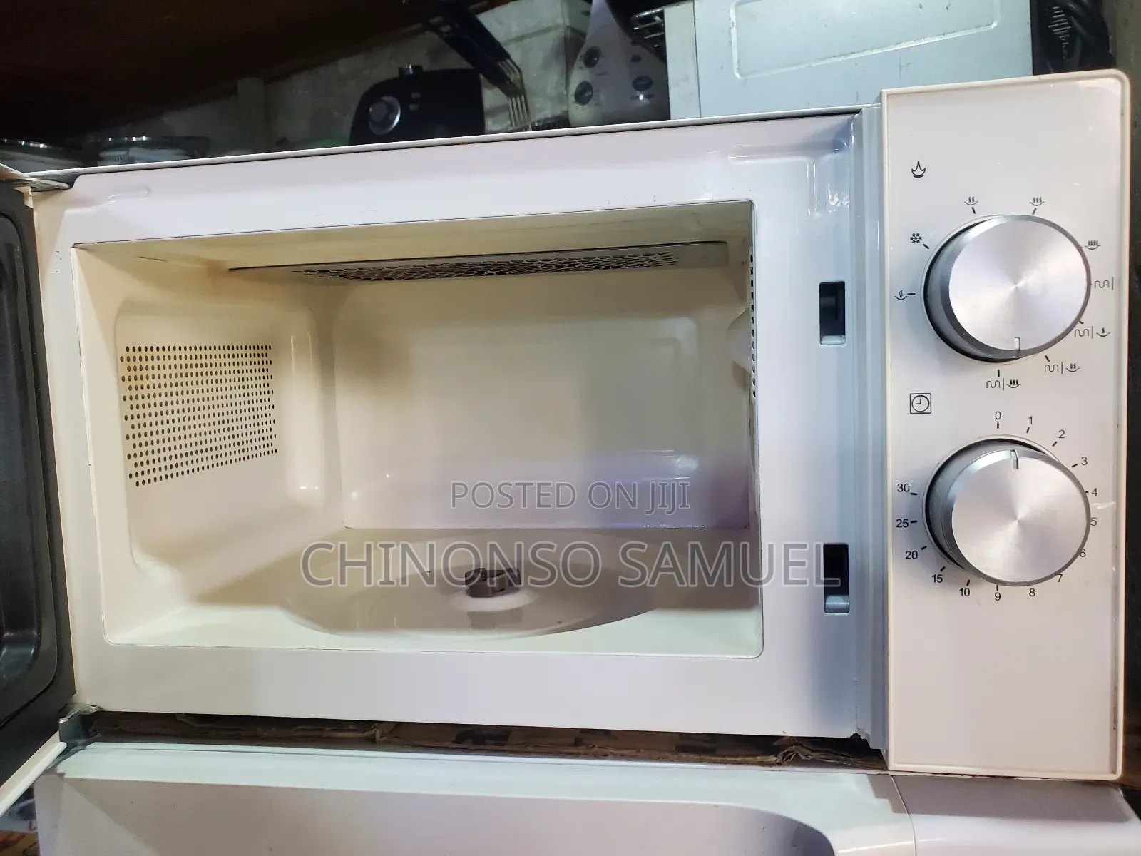 Microwave Oven
