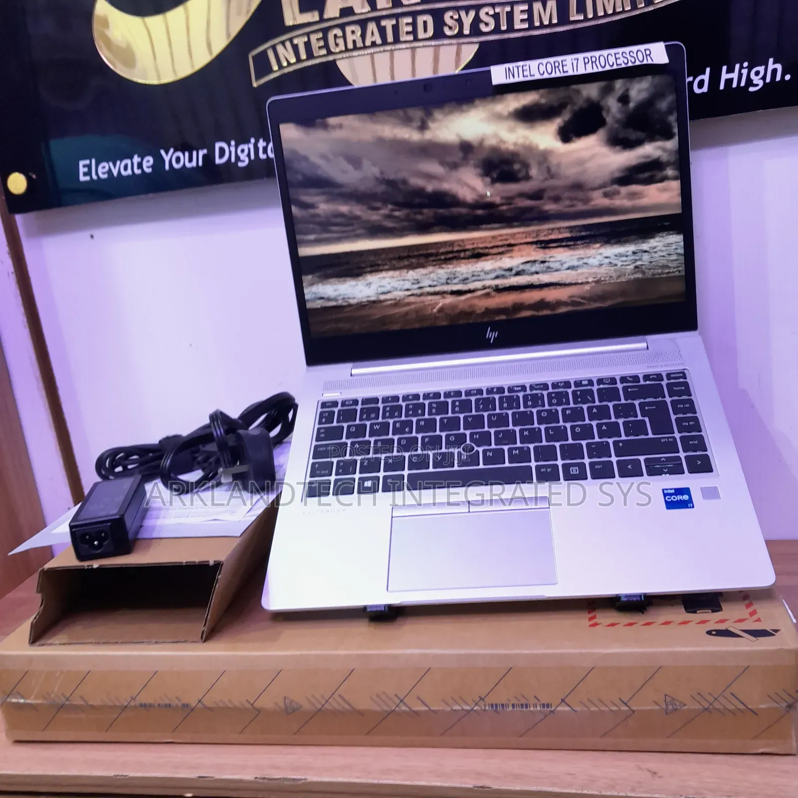New Laptop HP EliteBook 8570P 16GB Intel Core I7 SSD 1T