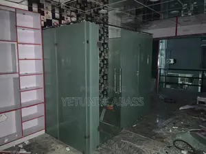 Frameless Glass Office Partition