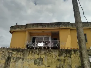 3bdrm Block of Flats in Ipaja / Ipaja for sale