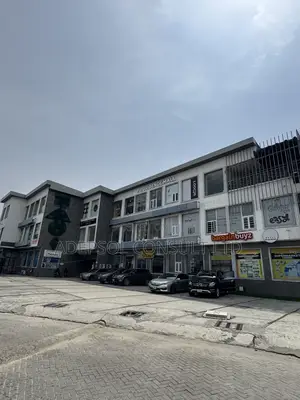 Lekki Phase 1 Office Space (156.28sqm Qm) to Let