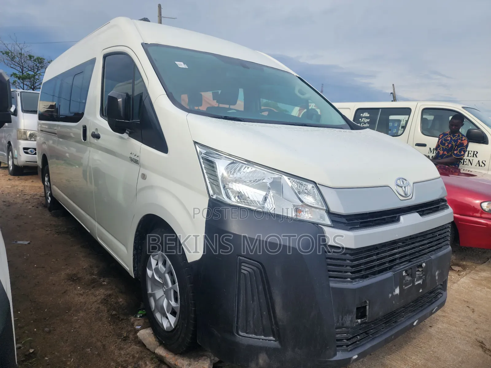 Toyota HiAce 2022 Silver