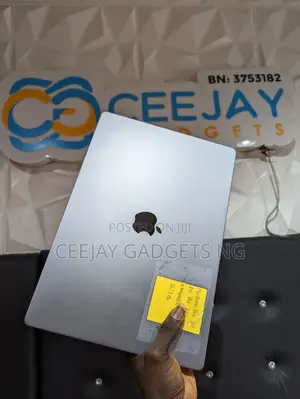 Laptop Apple MacBook Pro 2021 M1 64GB Apple M1 Max SSD 1T
