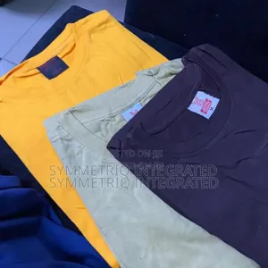 Customisable Quality T-shirts, Round Neck T-shirts