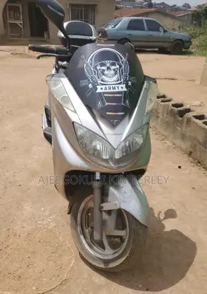 Yamaha Majesty 2014 Gray
