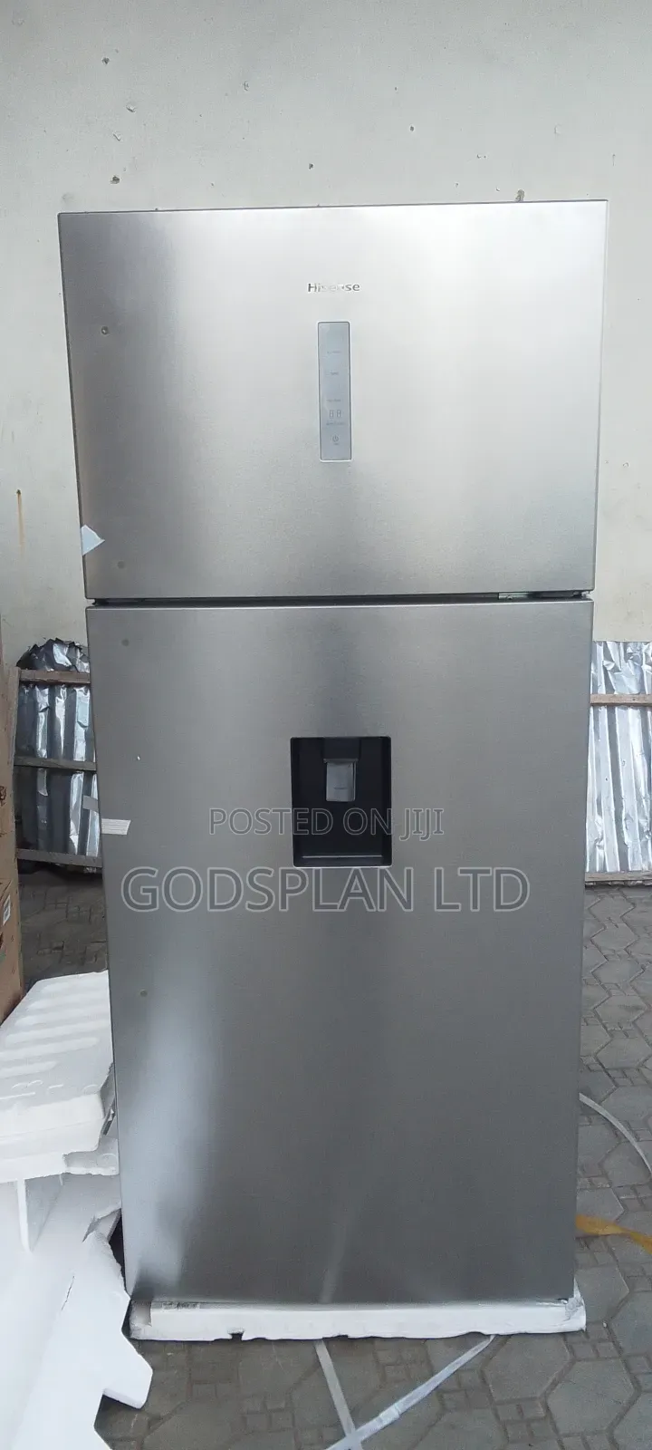 Hisense Fridge 548 Litres With Dispenser