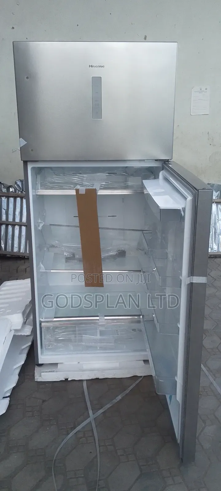 Hisense Fridge 548 Litres With Dispenser