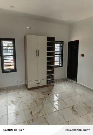 2bdrm Block of Flats in Ushafa Garry City for rent