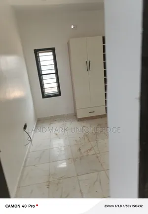 2bdrm Block of Flats in Ushafa Garry City for rent