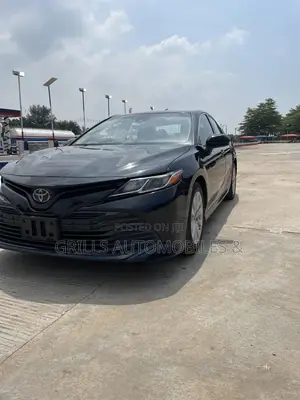 Toyota Camry LE FWD 2020 Black