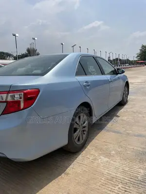 Toyota Camry LE 4dr Sedan (2.5L 4cyl 6A) 2012