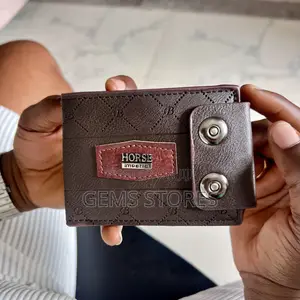 Compact Brown Snap-Button Wallet With Inner Zip Pocket - Horse Imperia