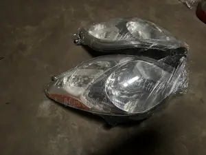 Set Headlamp Yaris 2008 Hatchback