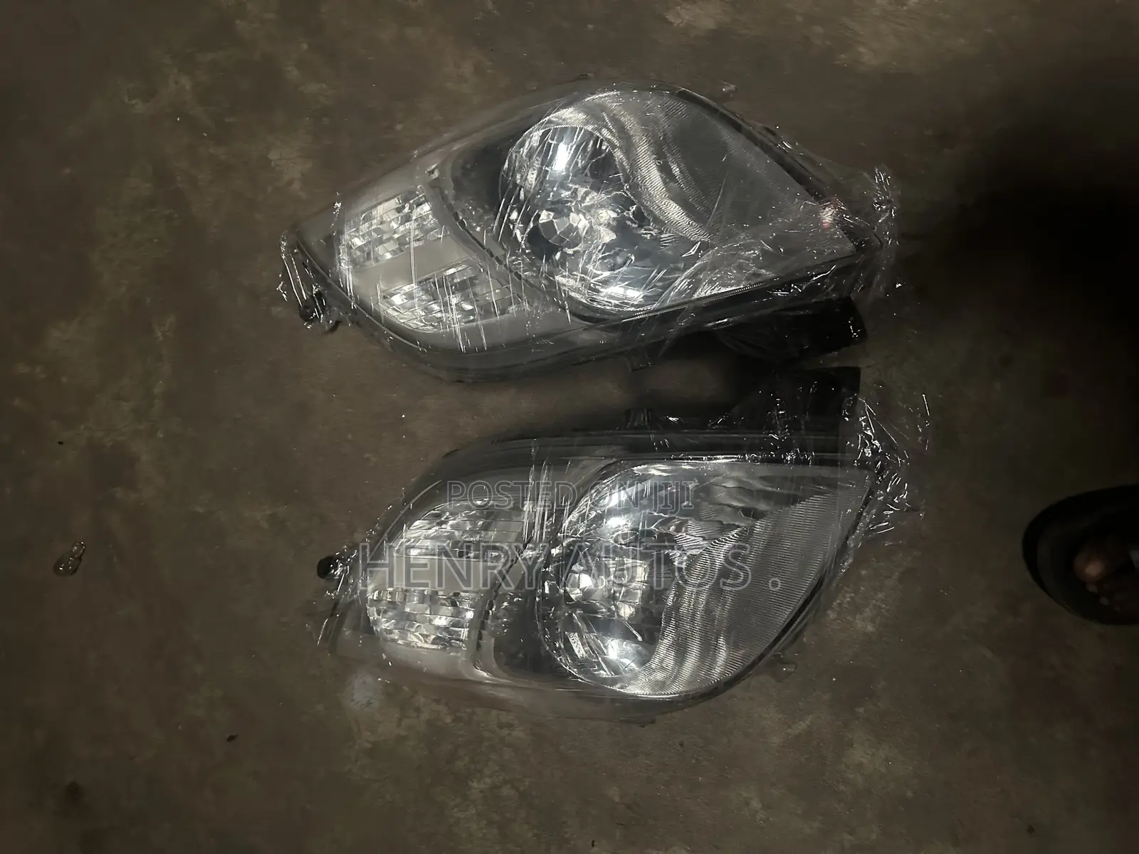 Set Headlamp Yaris 2008 Hatchback