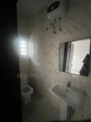 3bdrm Duplex in Carlton Gate Estate, Akobo for rent