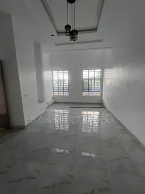 3bdrm Duplex in Carlton Gate Estate, Akobo for rent
