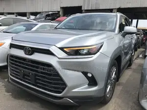 Toyota Highlander Platinum AWD 2024 Silver