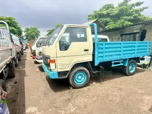 Toyota Dyna 150 Old Model Registered 3y Engine.