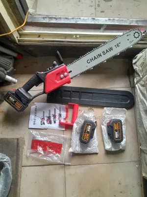 Battery Chainsaw Machine