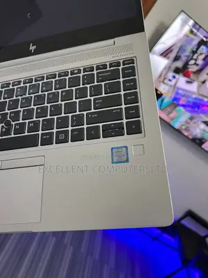 Laptop HP EliteBook 830 G5 8GB Intel Core I5 SSD 256GB