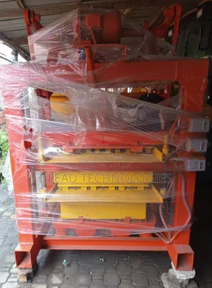 Block Moulding Machine. 19.5m