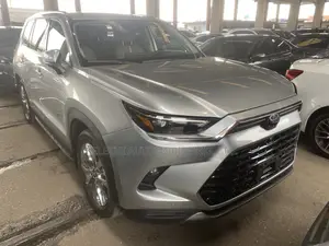 Toyota Highlander Platinum AWD 2024 Gray