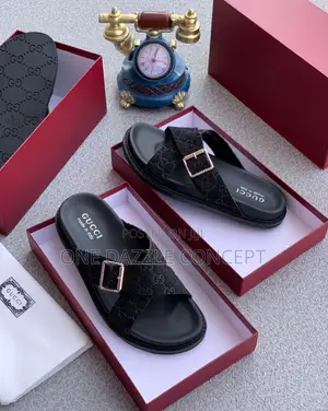 Gucci Suede Crossing
