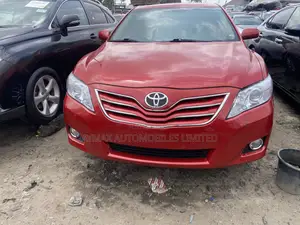 Toyota Camry LE 4dr Sedan (2.5L 4cyl 6A) 2011 Red